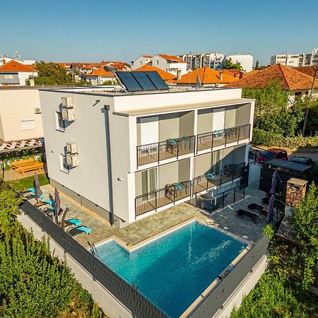 Apartmani Diva Zara Esterno foto