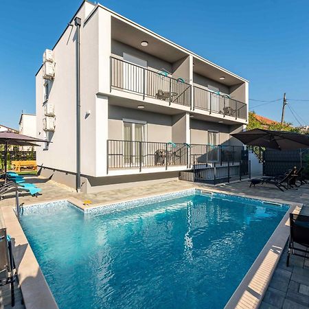 Apartmani Diva Zara Esterno foto