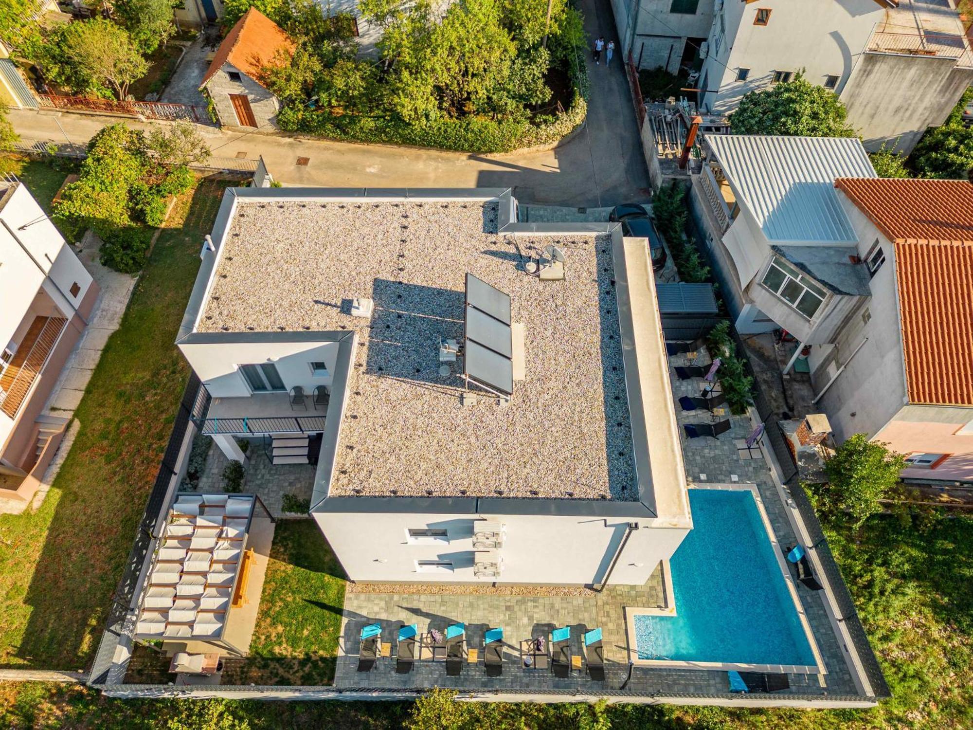 Apartmani Diva Zara Esterno foto