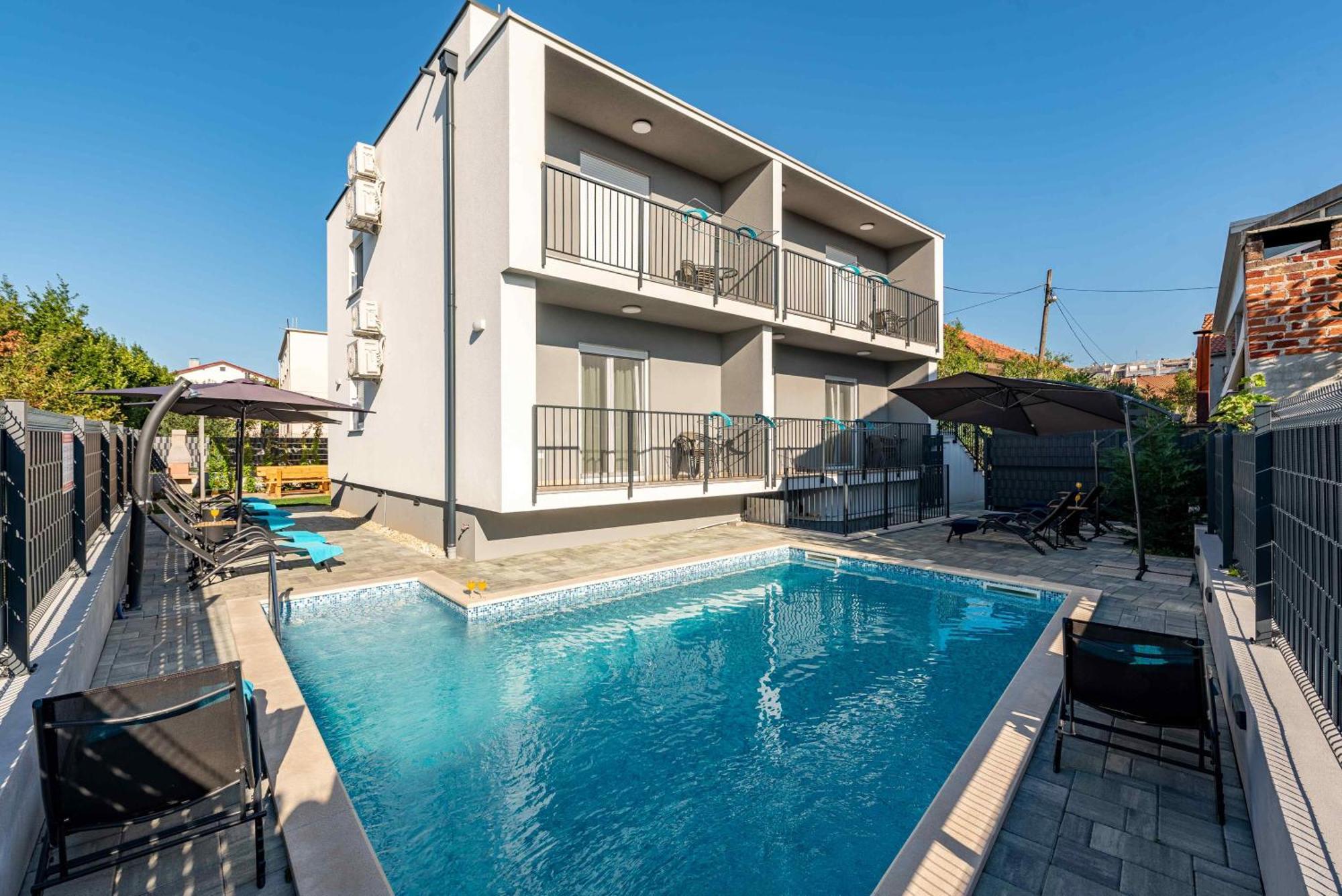 Apartmani Diva Zara Esterno foto